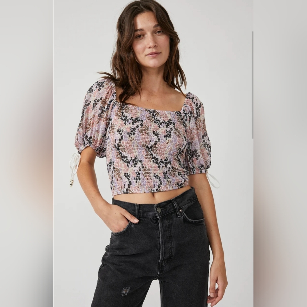 Free PeopleBack on Top Smocked Floral Top sz Small NWT